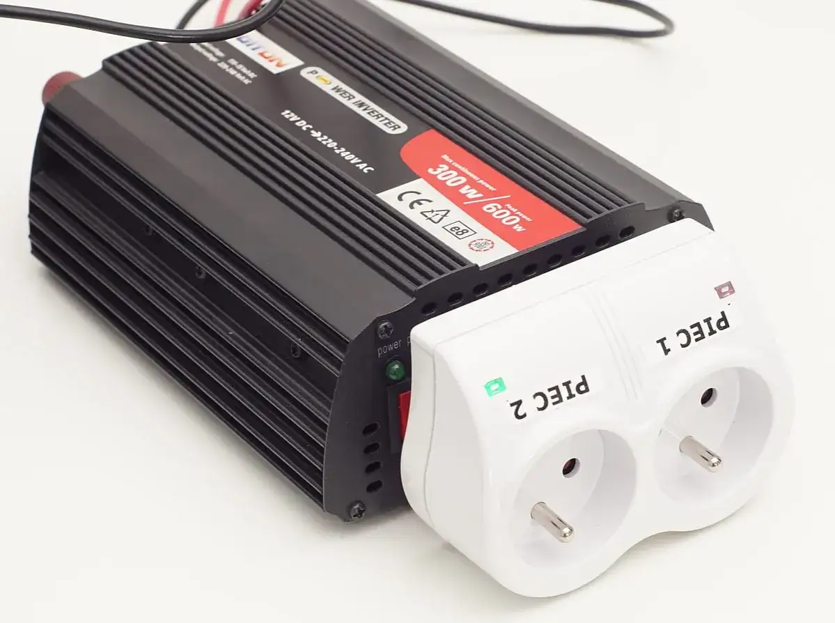 Przetwornica 300W/600W do pieca gazowego, z dwoma gniazdami oznaczonymi 